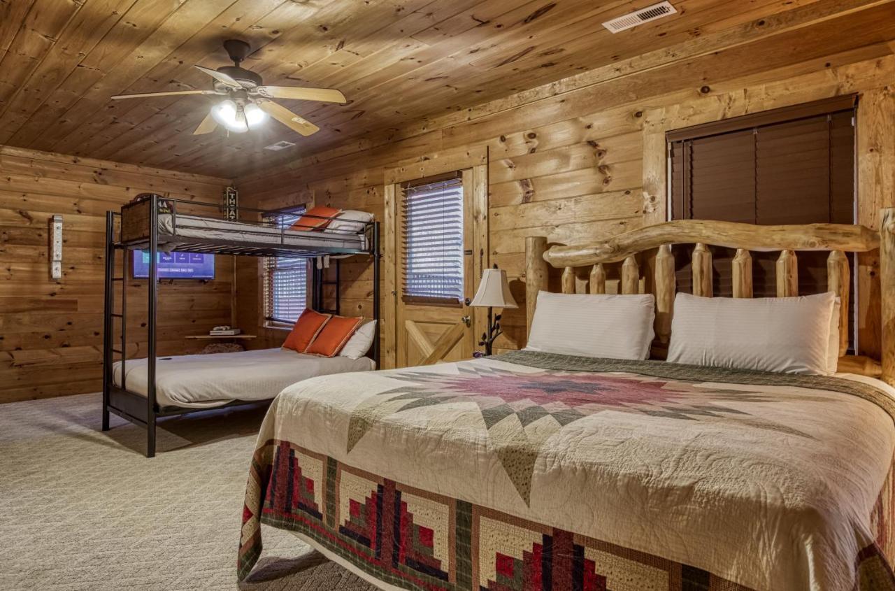 Bridgewood Cabin, Hot Tub, 1089 Of Free Attraction Tickets For Each Paid Day, Dollywood And More! Pigeon Forge Exteriör bild