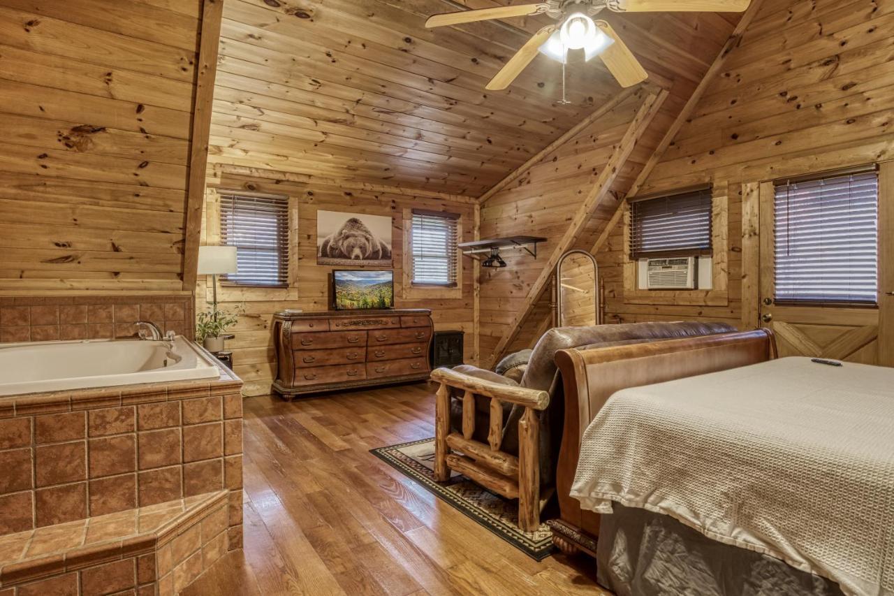 Bridgewood Cabin, Hot Tub, 1089 Of Free Attraction Tickets For Each Paid Day, Dollywood And More! Pigeon Forge Exteriör bild