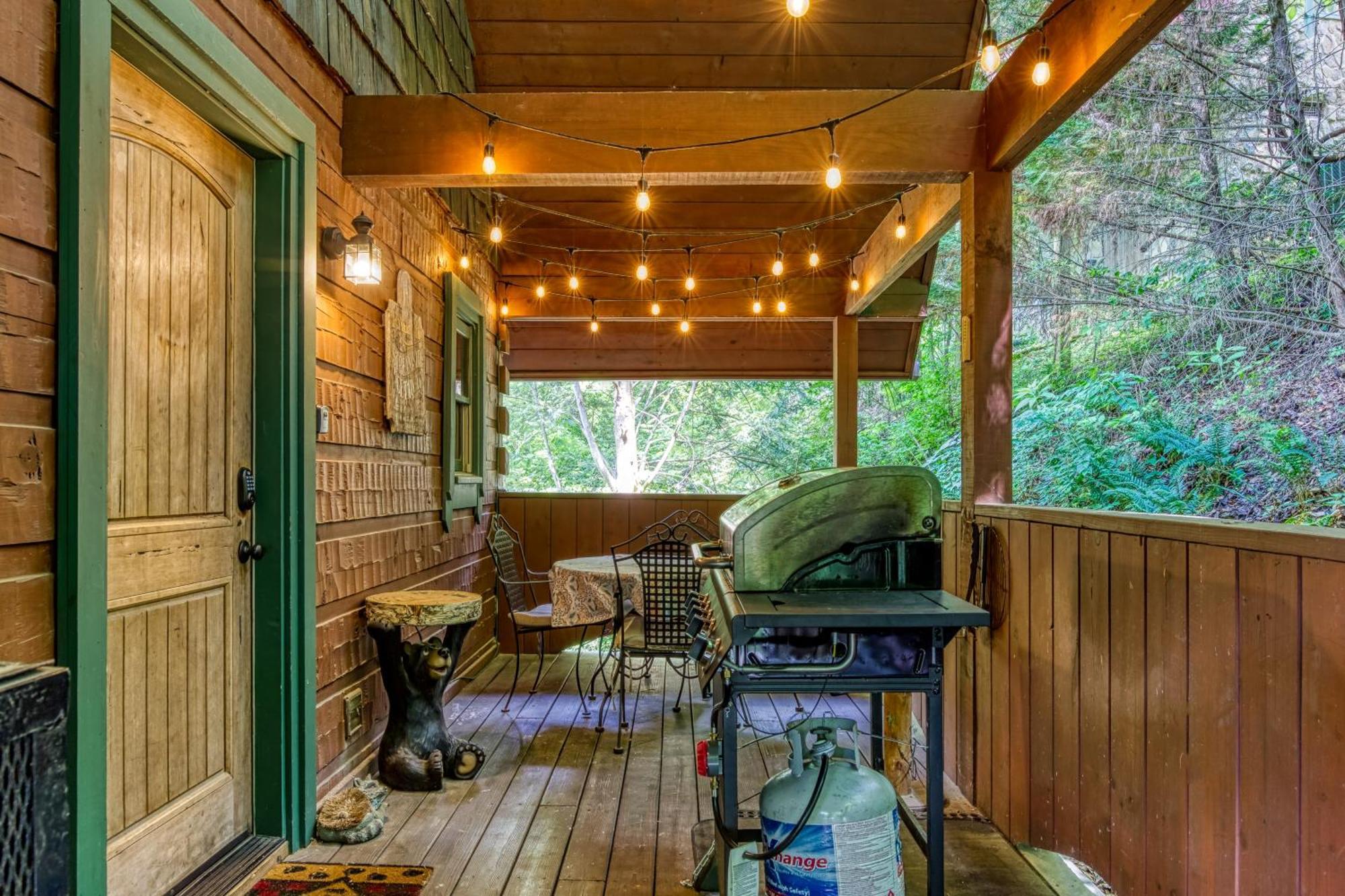 Bridgewood Cabin, Hot Tub, 1089 Of Free Attraction Tickets For Each Paid Day, Dollywood And More! Pigeon Forge Exteriör bild