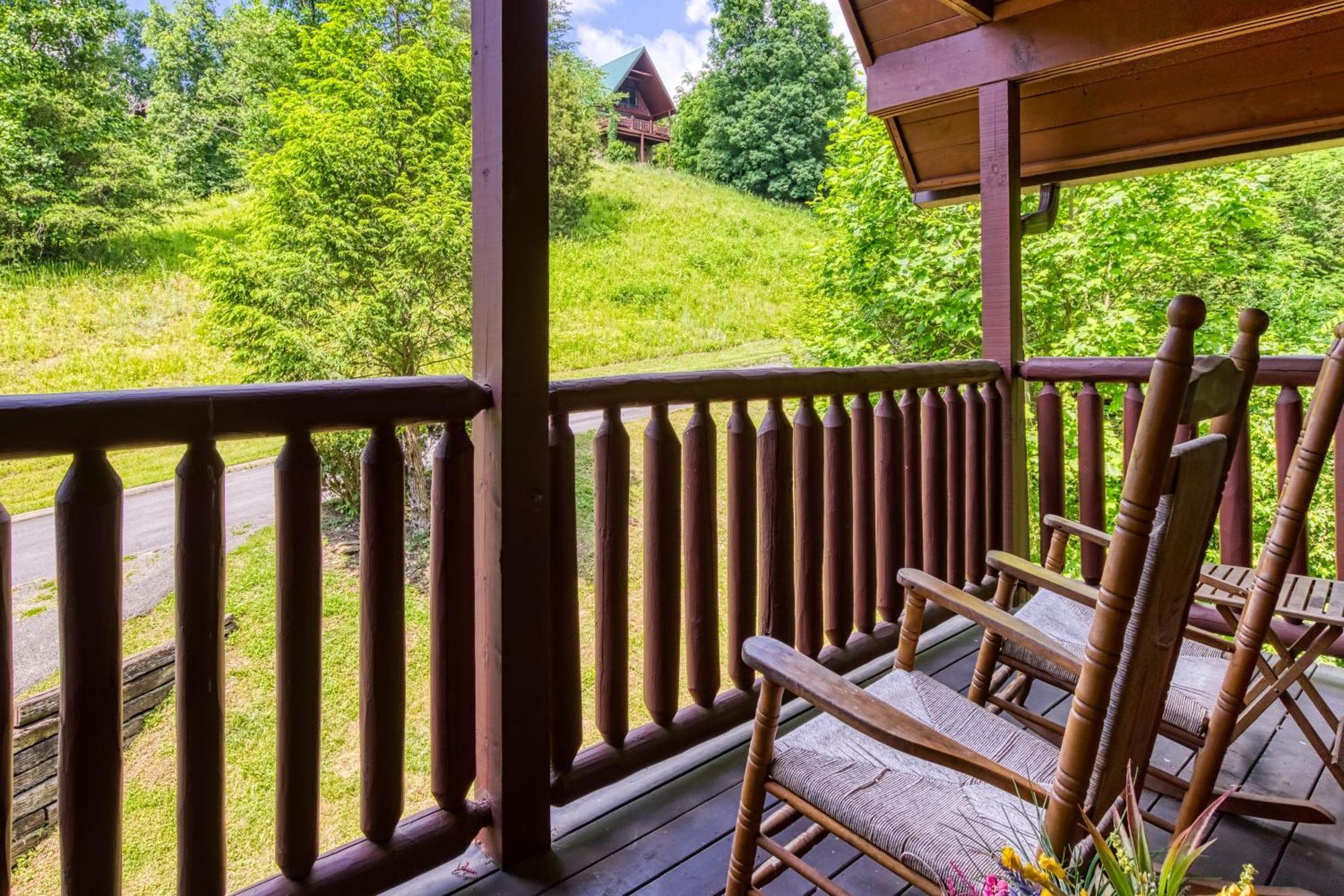 Bridgewood Cabin, Hot Tub, 1089 Of Free Attraction Tickets For Each Paid Day, Dollywood And More! Pigeon Forge Exteriör bild